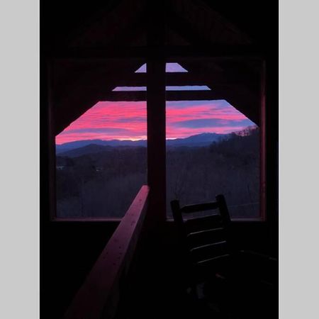 View! Private! Hot Tub,Pool Table,Fireplace,Relax! Sevierville Extérieur photo