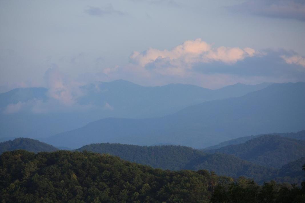 View! Private! Hot Tub,Pool Table,Fireplace,Relax! Sevierville Extérieur photo